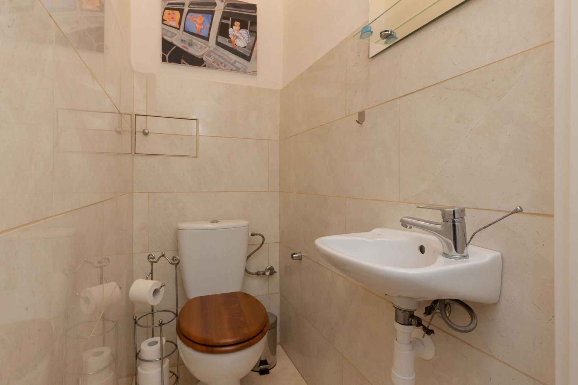Warsaw New Town Square Apartment For 5 Guests By Noclegi Renters Eksteriør billede